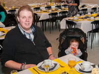N-VA ontbijt buffet 2014 te Pulderbos